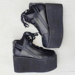 Qozmo YRU hi platforms